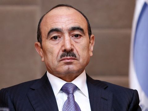 Kremlin maraqları və Dağlıq Qarabağ probleminə yanaşması dəyişir – Əli HƏSƏNOV yazdı