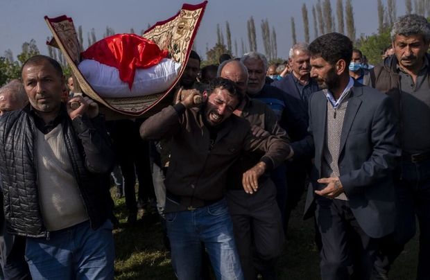 Bərdə qətliamı: Müharibədə ölmədi, dərman alarkən vuruldu… – VİDEO