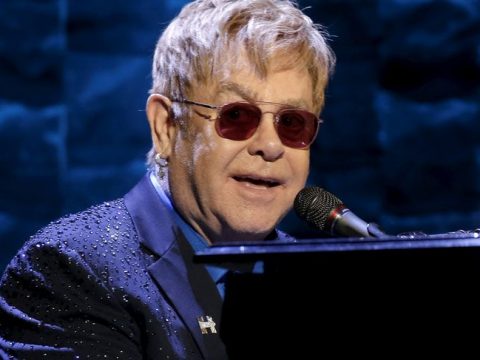 Elton Con Azərbaycan xalqından necə üzr istədi? – Foto