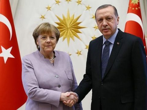 Ərdoğan Merkellə Ermənistanın Azərbaycan torpaqlarını işğalı barədə danışdı