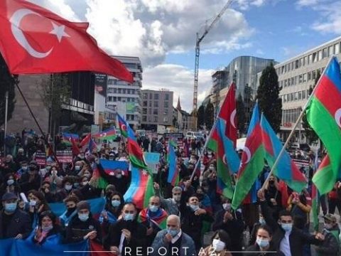 Bavariyada erməni terroru əleyhinə mitinq keçirildi