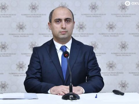 Təhsil naziri müəllimləri təbrik etdi