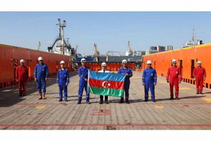 Harda üzməklərindən asılı olmayaraq dənizçilərin qəlbi Vətən eşqi, Azərbaycan sevgisi ilə döyünür – FOTO