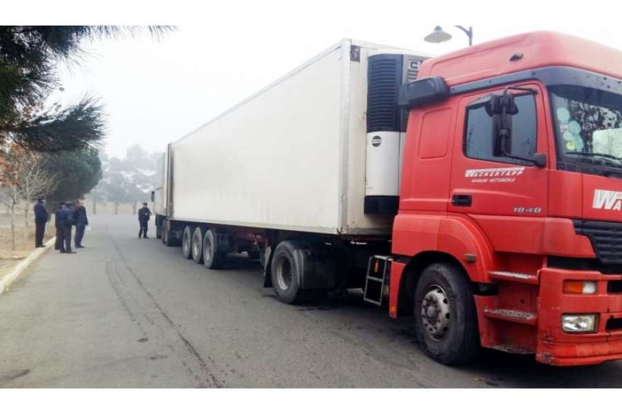 Dənizçilər adından qaçqın və məcburi köçkün ailələrinə bayram sovqatı paylanılıb