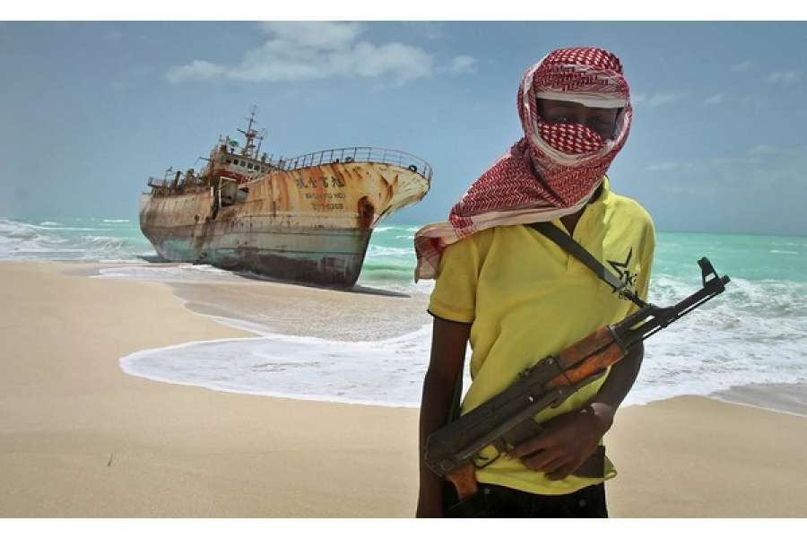 Dəniz quldurları Maltaya məxsus tankerə iki dəfə hücum ediblər