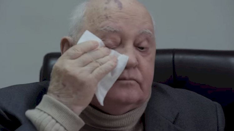 Qorbaçov kimsəsiz qalıb: Baxanı yoxdur – Video