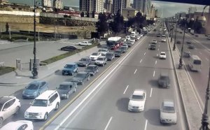 Qəza baş verən prospektdə hərəkət qismən bərpa olundu