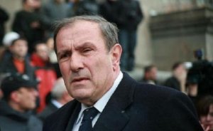 Levon Ter-Petrosyan Onik Qasparyanı dəstəklədi