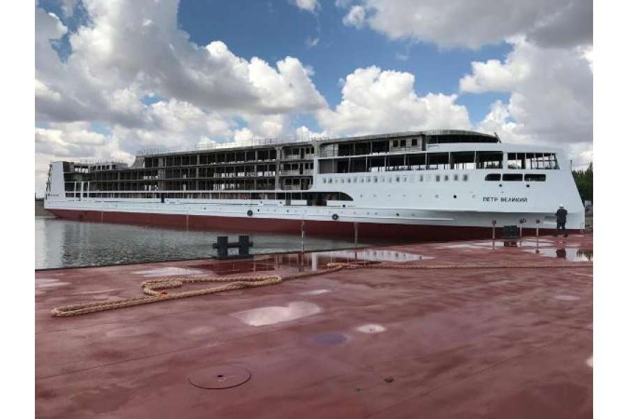 “Pyotr Veliki” gəmisinin istismarı gecikir…