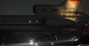 Təyyarə Yerevana təkcə general Muradovu apardı, Müdafiə Nazirliyi mühasirədədir