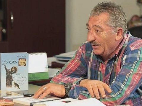 “İntihardan əvvəl qardaşından halallıq istəyib” – Rüstəm Behrudi qardaşı oğlunun ölümündən DANIŞDI