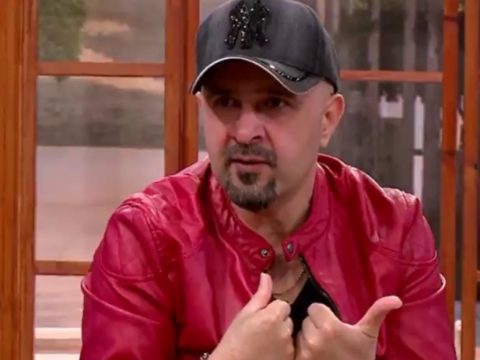 İlqar Xəyal həyat yoldaşından, fəxri ad almamasından gileyləndi