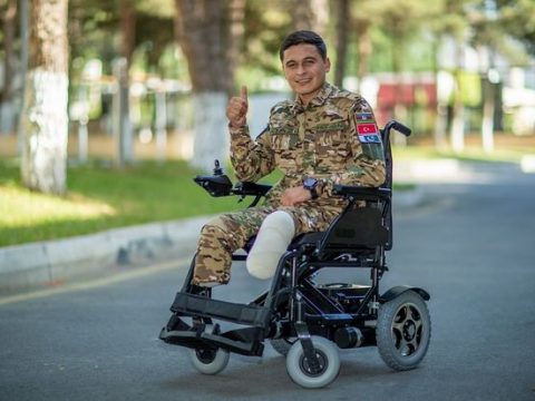 Əlilliyi olan şəxslərə mühərrikli təkərli oturacaq verilib – FOTO