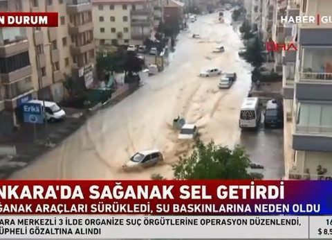 Ankarada sel: Avtomobilləri su apardı – VİDEO