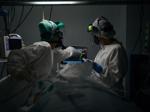 Peyvəndin yaradıcısından bədbin açıqlama: “Delta adlanan 4-cü dalğa siqnalı gəlir”