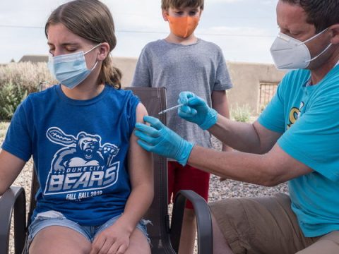 Daha bir ölkədə 12-15 yaşlı uşaqların vaksinasiyasına icazə veriləcək