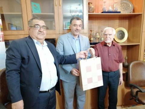 Vüqar Əhməd beynəlxalq şeir müsabiqəsinin qalibi oldu – FOTO