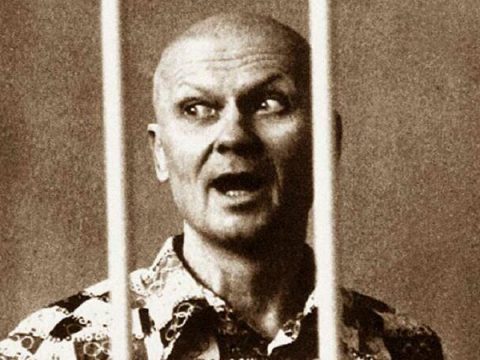 Evinə çağırdığı qadınlara insan ətindən yemək bişirən QATİL MÜƏLLİM – Çikatilonun həyat hekayəsi