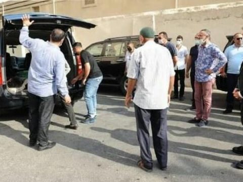 Səməd Səmədov dəfn edildi, oğlu isə jurnalistlərə qadağa qoydu – FOTO