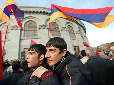 Rusiya parçalanır, torpaqlarımızı geri almalıyıq! – Mnatsakanyan