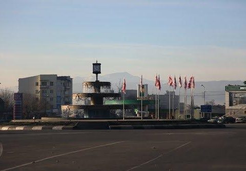 Marneulidə azərbaycanlı ailəyə silahlı basqın: ölənlər var