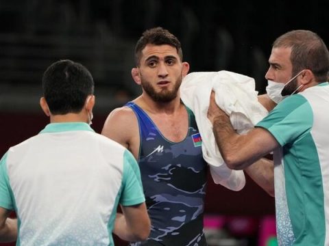 Hacı Əliyev gümüş medal qazandı