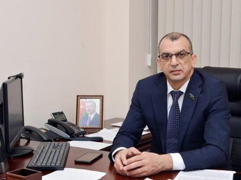 İltizam adlı deputatın intizamı pozduğu bildirilir, onun mandatı ləğv oluna bilər: 18 min maaş alır… – Video