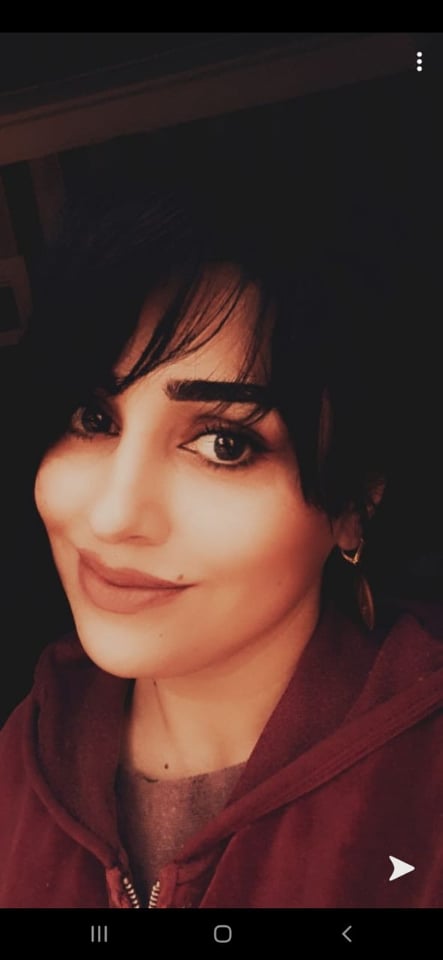 De, niyə vaxtından erkən oyandın,  Ağarma amandır bəyaz saçlarım… – Zəkiyə Elbəyi qızı