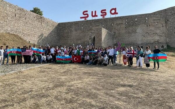 Diaspor nümayəndələri Şuşada – Foto