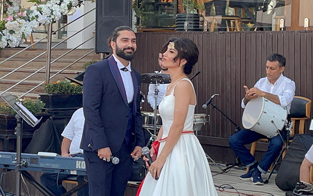 Tanınmış cütlüyün toyu oldu- Fotolar