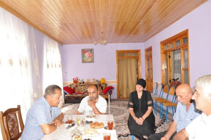 Deputat şəhid ailələri ilə görüşüb (FOTO)