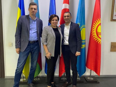 Siyasi ekspertlər Ukrayna Azərbaycanlıları Radasının qonağı olub