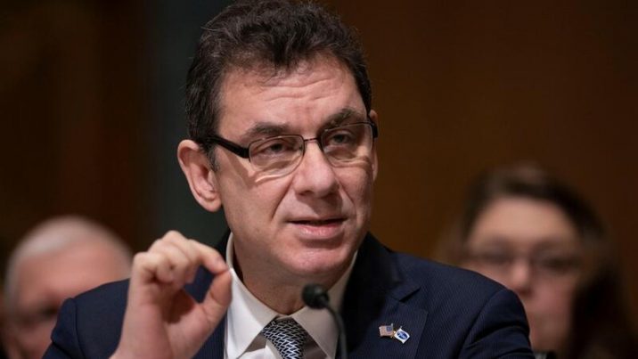 “Pfizer”in rəhbəri pandemiyanın sona çatacağı tarixi açıqladı