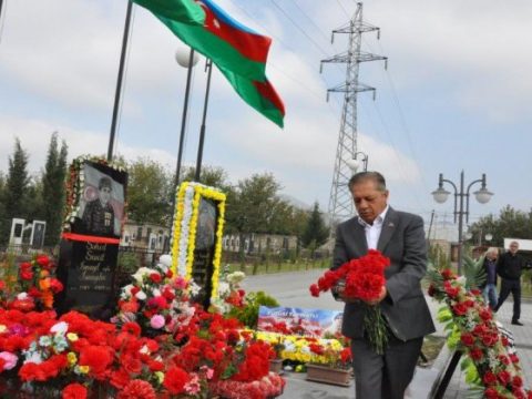 Millət vəkili Zəfər Günü ərəfəsində şəhid ailələri ilə görüşdü – FOTOLAR