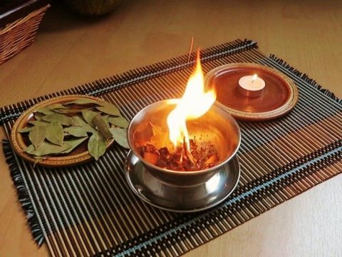 Evdə dəfnə yarpağı yandırmağın faydaları…