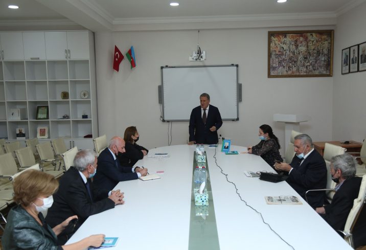 Ədəbiyyat İnstitutunda Abbas Zamanovun yubileyi keçirilib