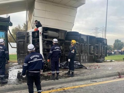 Avtobus qəzasında xəsarət alan 16 nəfərin ADI – SİYAHI