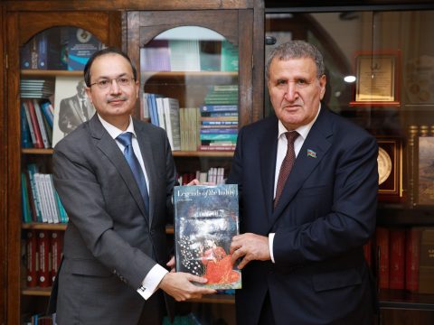 Ədəbiyyat İnstitutunda Məhəmməd İqbalın “Seçilmiş əsərləri”nin təqdimatı keçirildi -FOTO