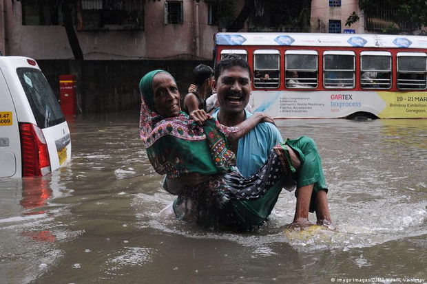 Leysan yağışlar Hindistanda həyatı iflic etdi – VİDEO