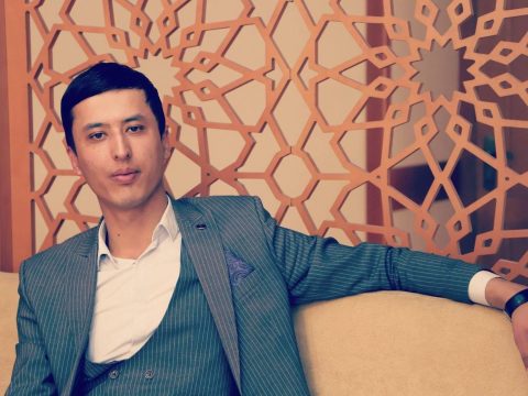 Mənim hisslərimi duymazdı şəhər,  Oğuz ləhcəsində yağış yağardı – Rəhmət Babacanın şeirləri