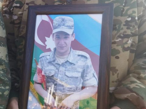 Şəhid əsgərimizlə vida mərasimi – FOTO