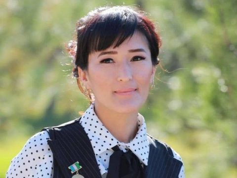 Qaranlıq qəlbini işıqlandırmaqçün,  Eşqdən yandırdığım şam yadındadır?