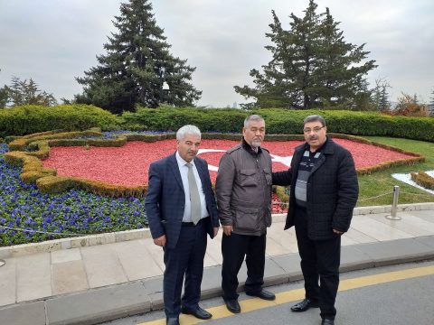 “Oyanmış azan səsindən  Boz buludun gözü dolur…” Şeirlər – Akılbek Şayaxmet (Qazaxıstan)