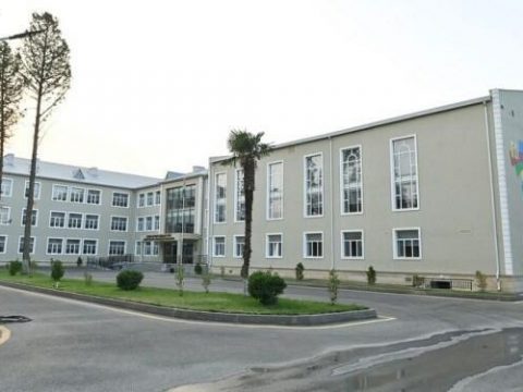 “Məktəbdə “patı” satılır” – Direktor müavinindən ŞOK AÇIQLAMA