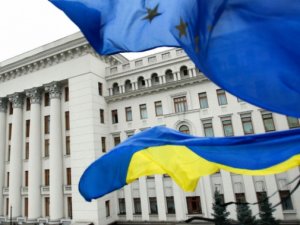 Polşa Ukraynanı sürətli şəkildə Avropa Birliyinə qəbul etməyə çağırır