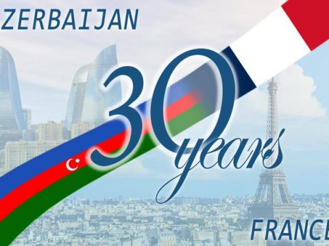 Rəsmi Bakı Fransanı təbrik etdi