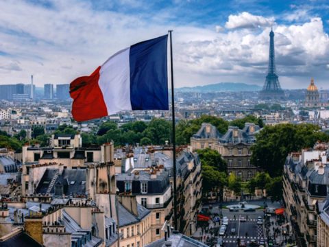 Müsəlmanlar Fransanı tərk edir