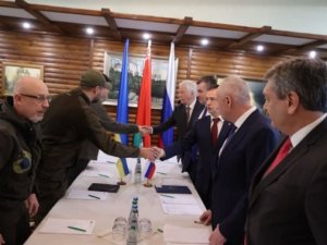 Ukrayna-Rusiya nümayəndələri arasında danışıqlar başlayıb