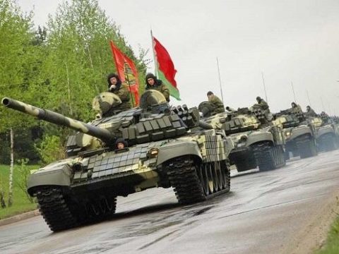 Belarus müharibəyə qoşuldu, ordusu Ukraynaya girdi – Video