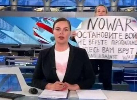 Rusiya telekanalında şok: Müharibəni dayandırın! – Video